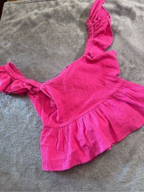 Mi Ami Hot Pink Ruffle-Sleeve Peplum Dress